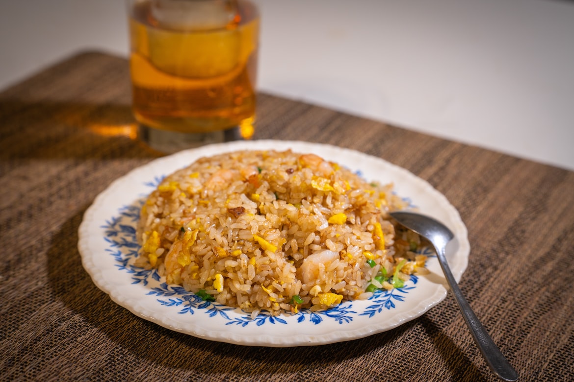 怀孕初期饮食的注意：关注孕妇膳食健康，助力胎儿发育